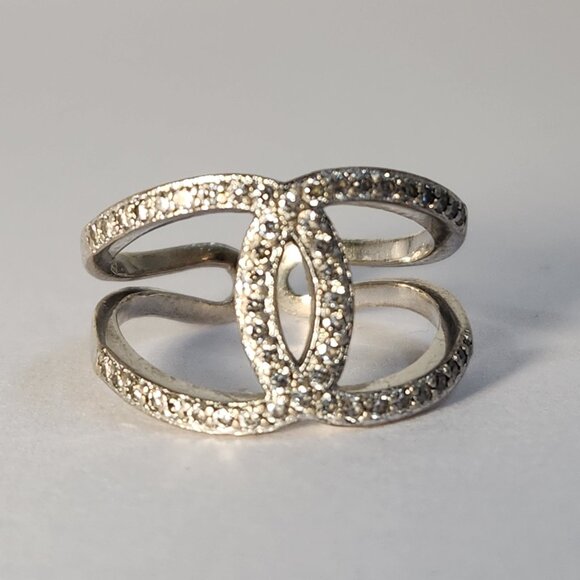 Vid Clip Sparkling! 925 Interlocking Criss Cross Pave Ring Size 7.5-8 - Picture 12 of 13